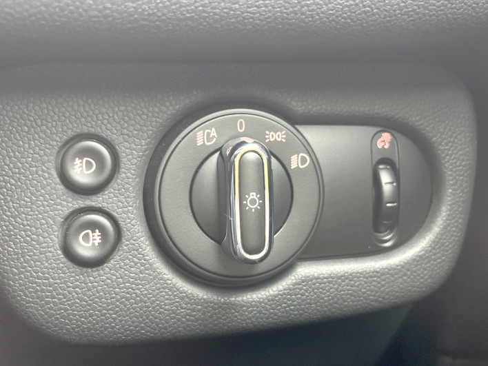 2017 Rover Mini DBA-LN15 (UW-69f496b5e5ec0)[25]