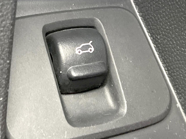 2018 Rover Mini LDA-YT20 (UW-69f496b7744a4)[28]