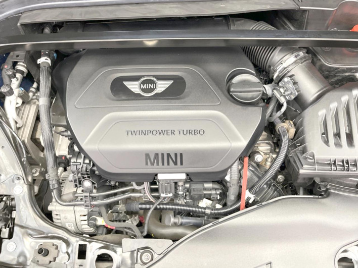 2018 Rover Mini LDA-YT20 (UW-69f496b7744a4)[29]
