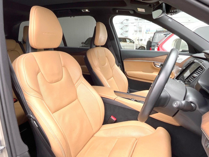 2016 Volvo XC90 DBA-LB420XC (UW-69f496b928e5e)[21]