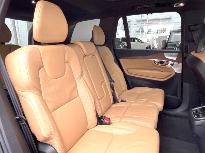 2016 Volvo XC90 DBA-LB420XC (UW-69f496b928e5e)[23]