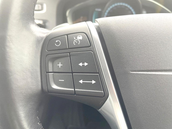 2015 Volvo V60 LDA-FD4204T (UW-69f496b951ad0)[5]