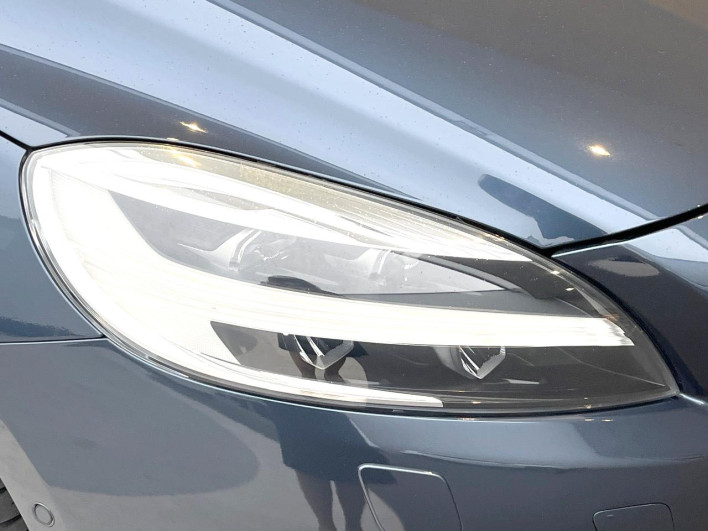 2018 Volvo V40 LDA-MD4204T (UW-69f496bade145)[17]