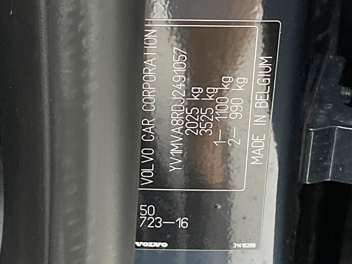 2018 Volvo V40 LDA-MD4204T (UW-69f496bade145)[1]