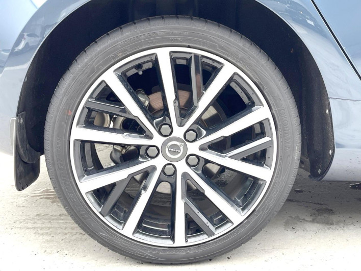 2018 Volvo V40 LDA-MD4204T (UW-69f496bade145)[11]