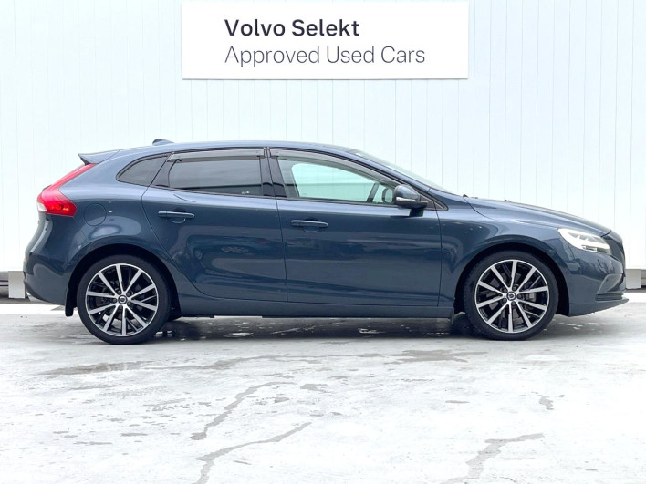 2018 Volvo V40 LDA-MD4204T (UW-69f496bade145)[9]