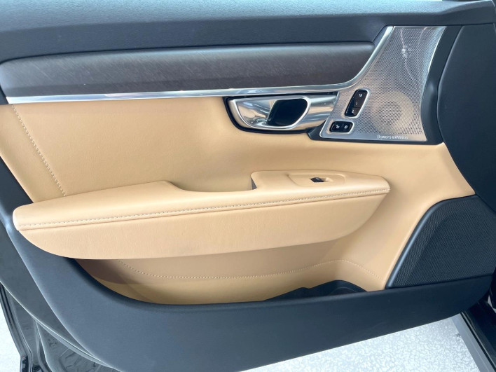 2017 Volvo V90 DBA-PB420 (UW-69f496bbf0625)[21]