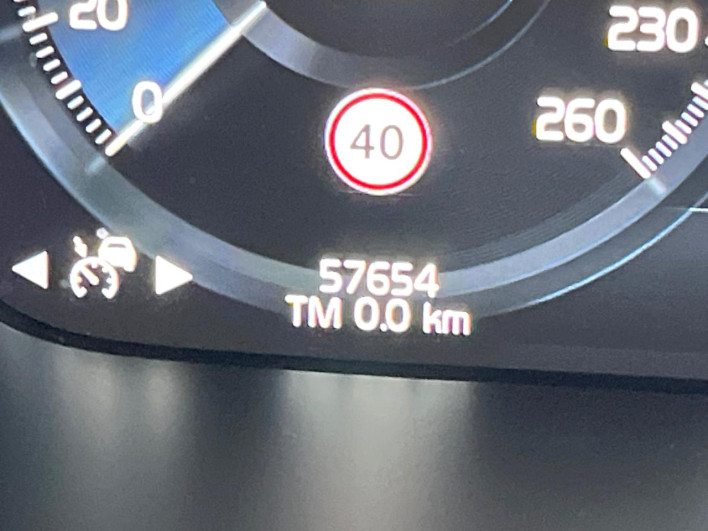 2017 Volvo V90 DBA-PB420 (UW-69f496bbf0625)[2]