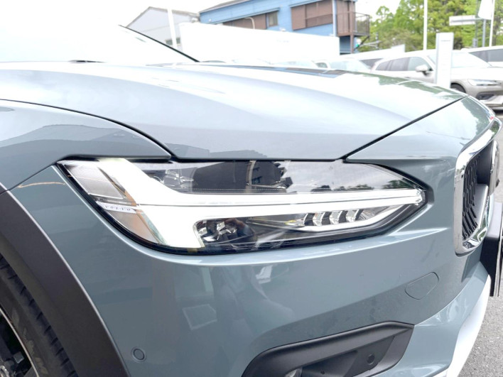 2024 Volvo V90 5AA-PB420TM (UW-69f496bc9edc8)[24]
