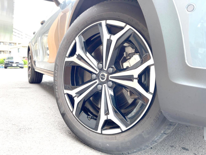 2024 Volvo V90 5AA-PB420TM (UW-69f496bc9edc8)[25]