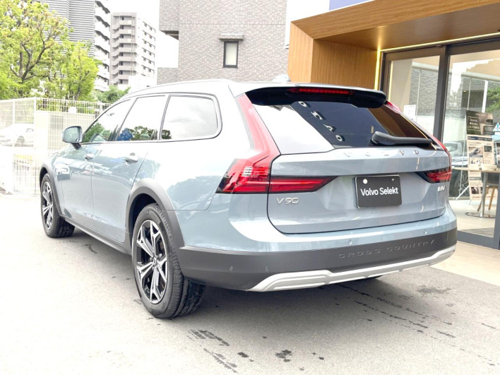 2024 Volvo V90 5AA-PB420TM (UW-69f496bc9edc8)[7]