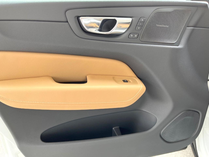 2019 Volvo XC60 LDA-UD4204TXC (UW-69f496bd9b675)[21]