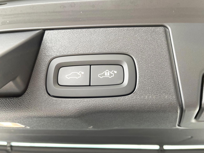 2019 Volvo XC60 LDA-UD4204TXC (UW-69f496bd9b675)[26]