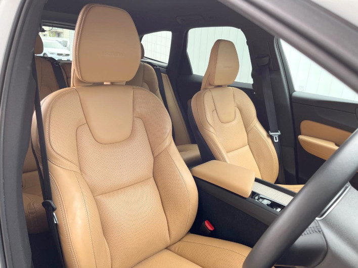 2019 Volvo XC60 LDA-UD4204TXC (UW-69f496bd9b675)[8]