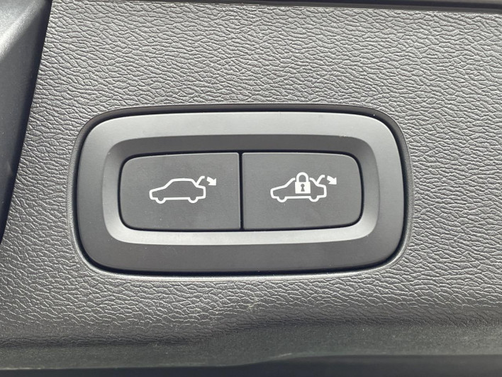 2021 Volvo XC60 5LA-UB420XCPA (UW-69f496be486fa)[17]