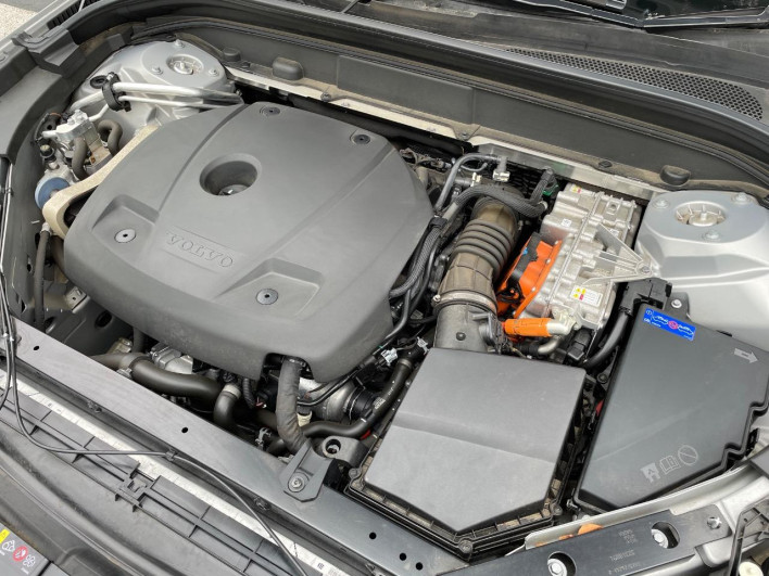2021 Volvo XC60 5LA-UB420XCPA (UW-69f496be486fa)[26]