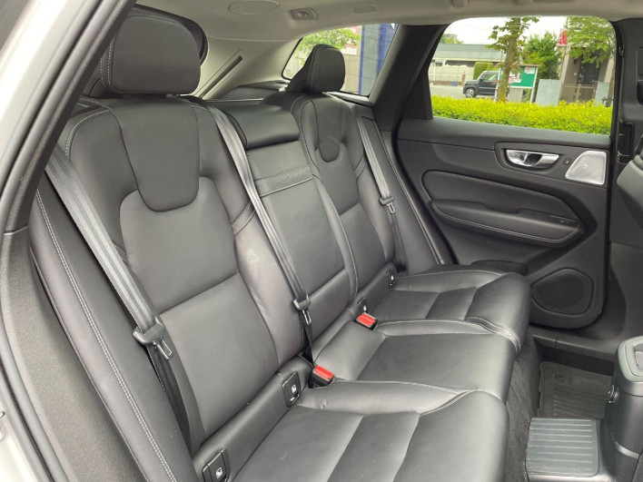 2021 Volvo XC60 5LA-UB420XCPA (UW-69f496be486fa)[27]