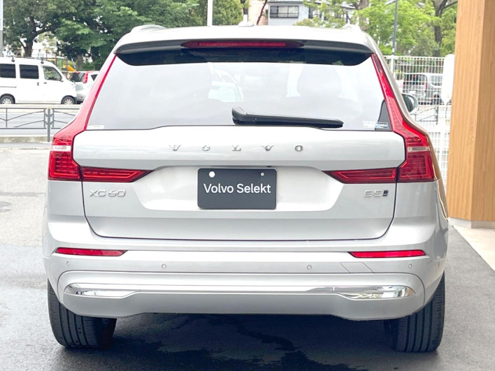 2022 Volvo XC60 5AA-UB420TXCM (UW-69f496be95df2)[6]