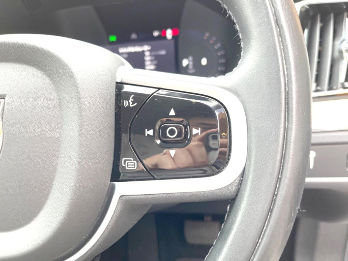 2022 Volvo XC60 5AA-UB420TXCM (UW-69f496be95df2)[20]