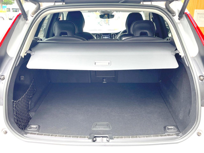 2022 Volvo XC60 5AA-UB420TXCM (UW-69f496be95df2)[7]