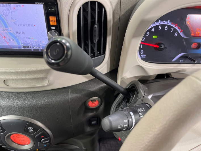 2014 Nissan Cube DBA-Z12 (UW-69f496c04c849)[15]