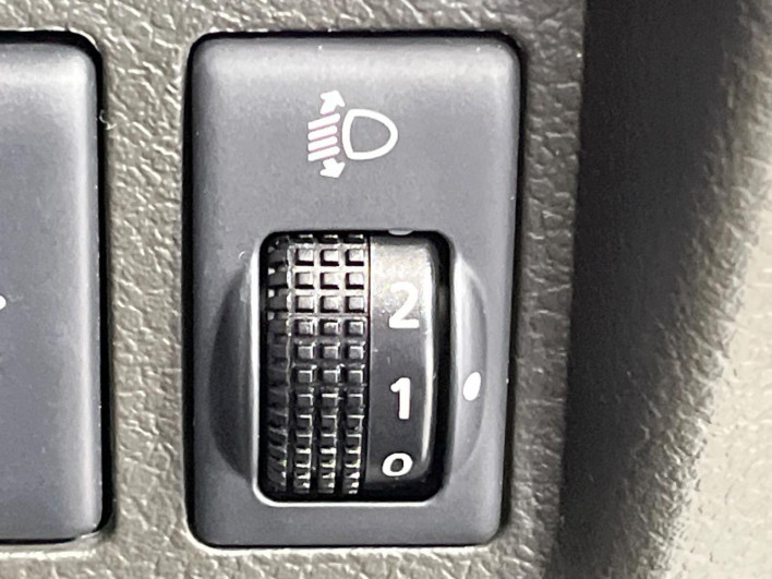 2014 Nissan Cube DBA-Z12 (UW-69f496c04c849)[8]