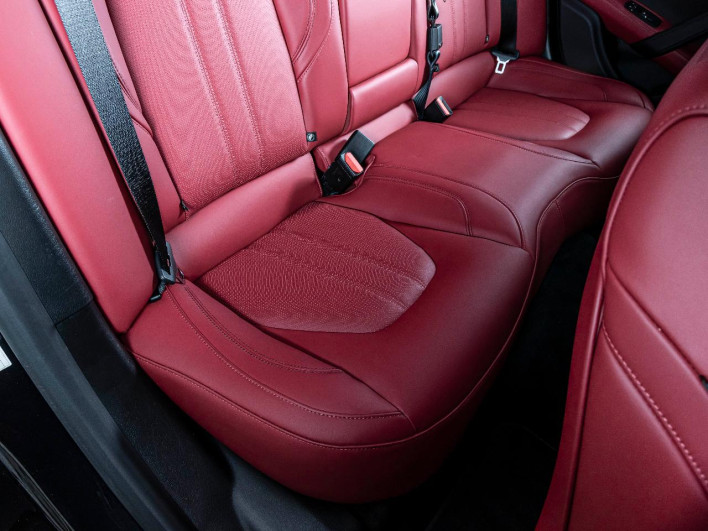 2021 Maserati Ghibli 7BA-MG30 (UW-69f496c0edaa3)[23]