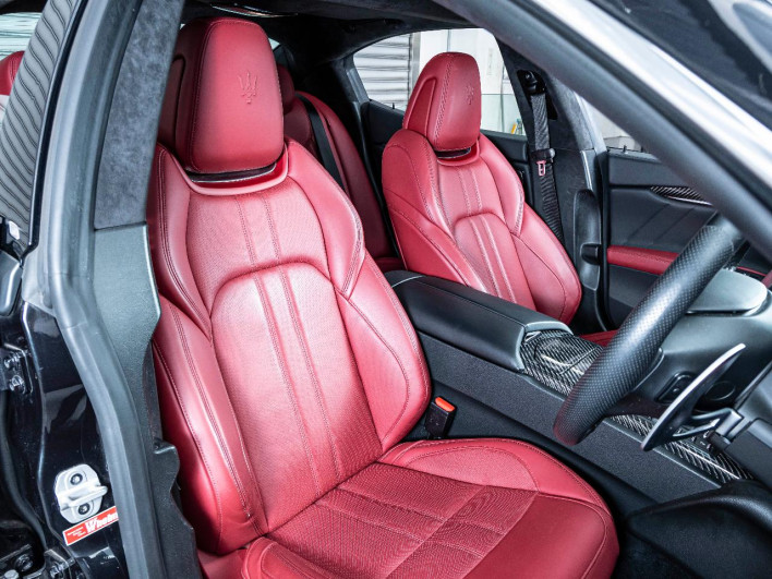2021 Maserati Ghibli 7BA-MG30 (UW-69f496c0edaa3)[15]