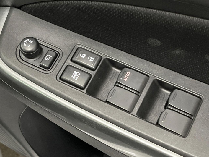 2019 Suzuki Swift DAA-ZC53S (UW-69f496c1eb48f)[14]