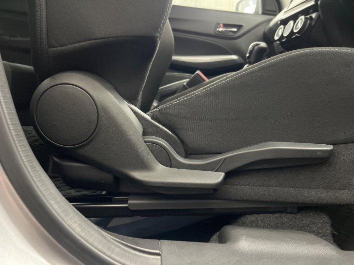 2019 Suzuki Swift DAA-ZC53S (UW-69f496c1eb48f)[15]