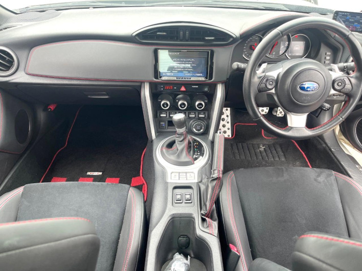 2016 Subaru BRZ DBA-ZC6 (UW-69f496c2e55de)[28]