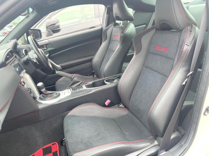 2016 Subaru BRZ DBA-ZC6 (UW-69f496c2e55de)[25]