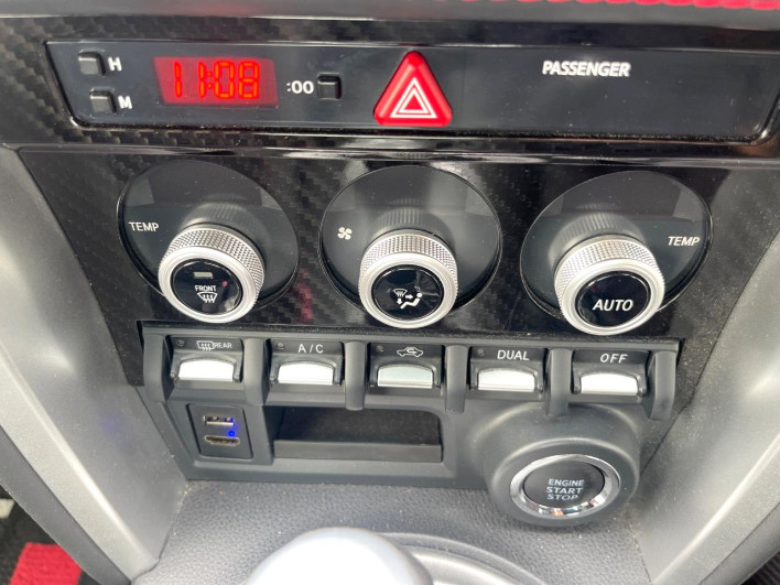 2016 Subaru BRZ DBA-ZC6 (UW-69f496c2e55de)[9]