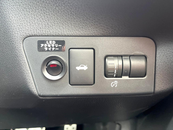 2016 Subaru BRZ DBA-ZC6 (UW-69f496c2e55de)[13]