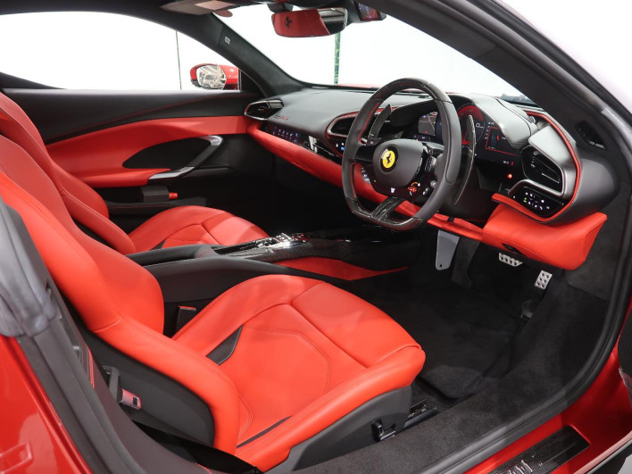 2024 Ferrari 296GTB 7LA-171K (UW-69f496c53d0a7)[19]