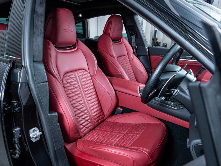 2022 Maserati Levante 7BA-MLE38 (UW-69f496c5e39db)[15]