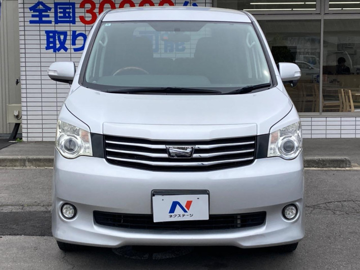 2010 Toyota Noah DBA-ZRR70G (UW-69f496c6a6b79)[13]
