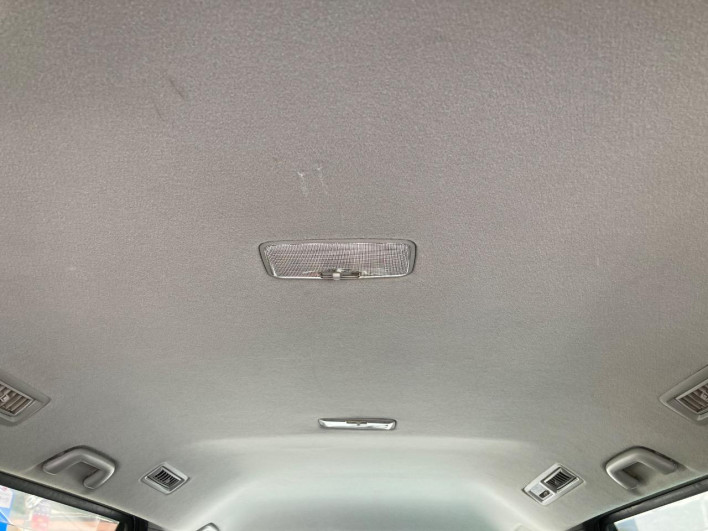 2010 Toyota Noah DBA-ZRR70G (UW-69f496c6a6b79)[27]