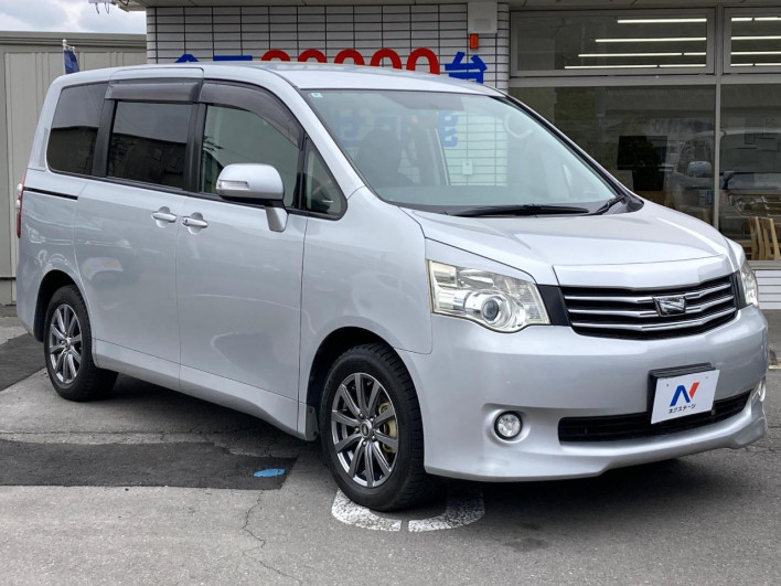 2010 Toyota Noah DBA-ZRR70G (UW-69f496c6a6b79)[14]