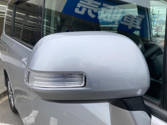 2010 Toyota Noah DBA-ZRR70G (UW-69f496c6a6b79)[8]