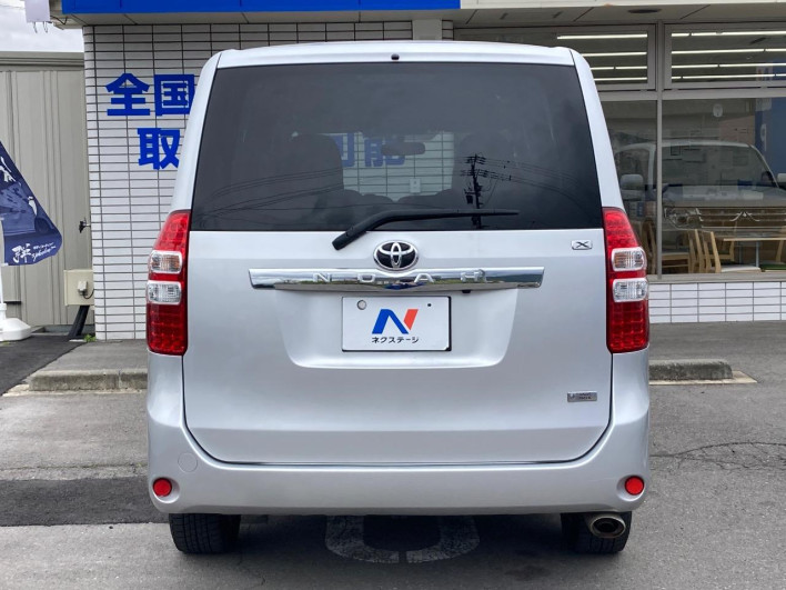 2010 Toyota Noah DBA-ZRR70G (UW-69f496c6a6b79)[17]