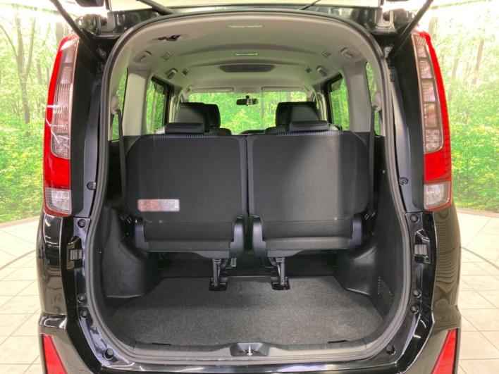 2014 Toyota Noah DBA-ZRR80W (UW-69f496c702ee0)[13]