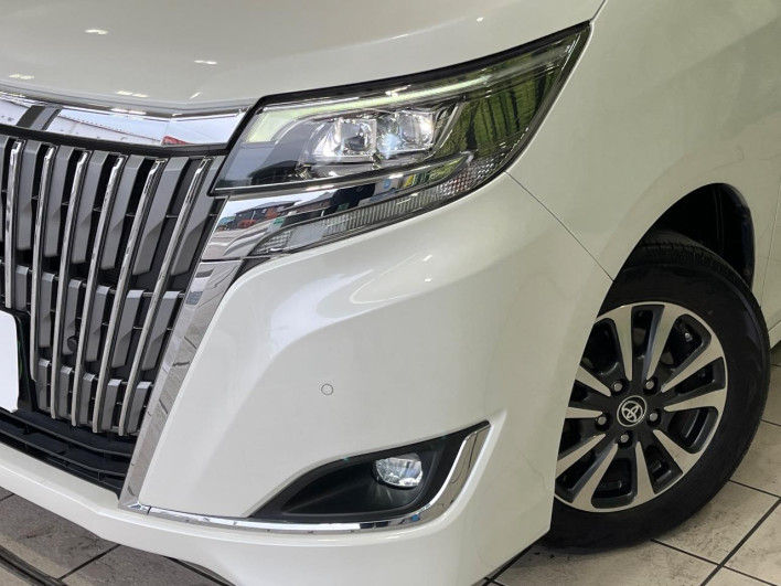 2019 Toyota Esquire DBA-ZRR80G (UW-69f496ca51c98)[12]