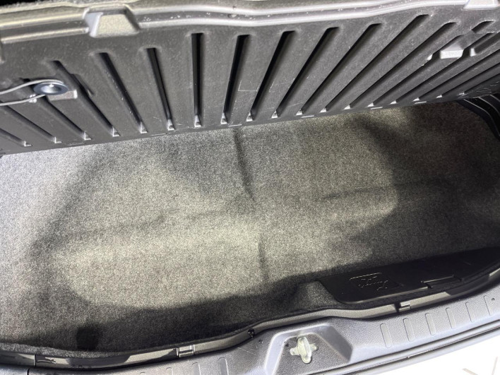 2019 Toyota Esquire DBA-ZRR80G (UW-69f496ca51c98)[28]