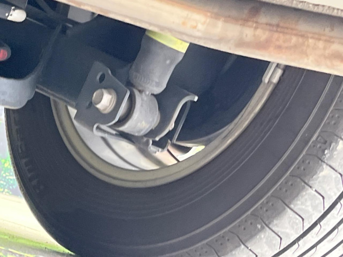 2019 Toyota Esquire DBA-ZRR80G (UW-69f496ca51c98)[25]