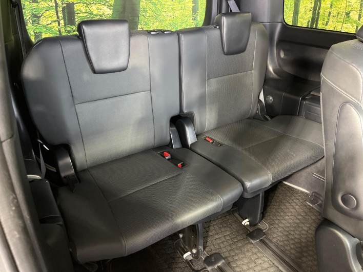 2019 Toyota Esquire DBA-ZRR80G (UW-69f496ca51c98)[10]