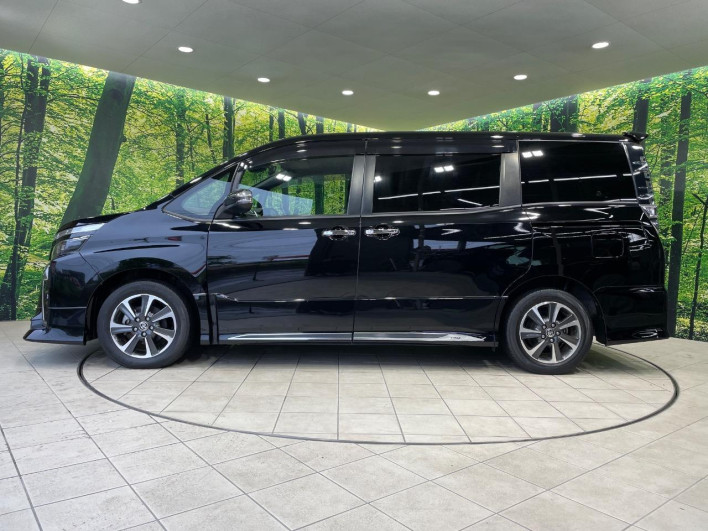 2020 Toyota Voxy 3BA-ZRR80W (UW-69f496cbc31a0)[11]