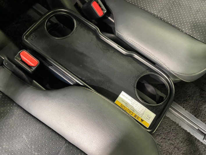 2020 Toyota Voxy 3BA-ZRR80W (UW-69f496cbc31a0)[26]