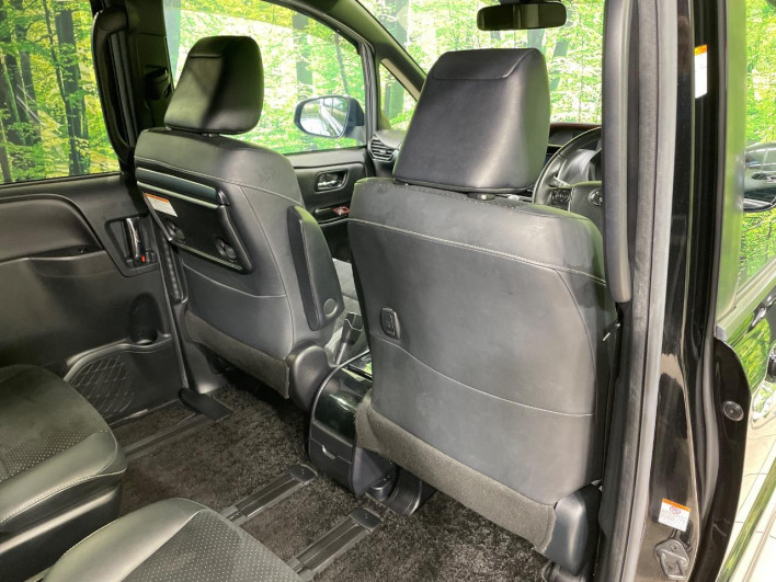 2020 Toyota Voxy 3BA-ZRR80W (UW-69f496cbc31a0)[25]