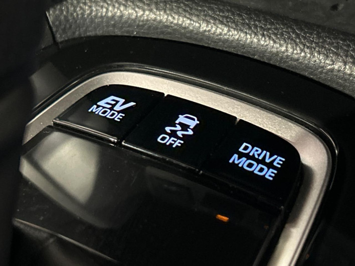 2023 Toyota Corolla Cross 6AA-ZVG11 (UW-69f496d16f606)[17]